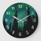 Northern Lights Green Night Sky Forest Große Wanduhr (Vorderseite)