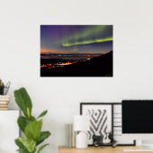 Northern Lights Tanzen vor Denali Poster (Heimbüro)