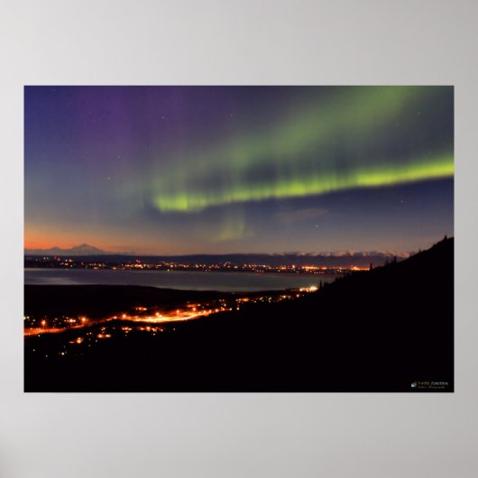 Northern Lights Tanzen vor Denali Poster (Vorne)