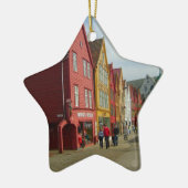 Norwegen, Bergen, gemalte Häuser auf der Keramik Ornament (Links)