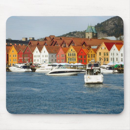 Norwegen, Bergen, Ufergegend mit Jachthafen Mousepad (Vorne)