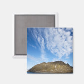 Norwegen, Svalbard, Wolken über steilen Felsen Magnet (Vorderseite/Rückseite)