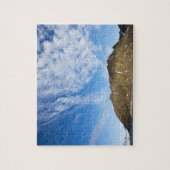 Norwegen, Svalbard, Wolken über steilen Klippen Puzzle (Vertikal)