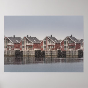 Norwegische Kabinen im Schnee Poster