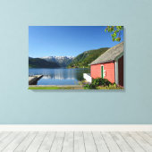 Norwegischer Fjordblick und Bootshaus Leinwanddruck (Insitu (Holzboden))