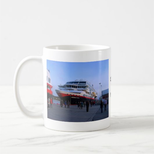 Norwegisches Kreuzschiff Kaffeetasse (Links)