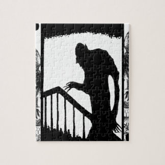 Nosferatu-Schatten auf der Treppe Puzzle