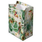 Nostalgischer Kitschmas Mittlere Geschenktüte (Vorderseite Schrägansicht)