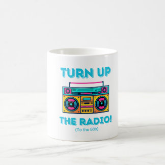 nostalgischer, von den 80ern inspirierter Boombox- Kaffeetasse