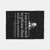 Not Bound To Please Shakespeare Quote Shirt Theate Fleecedecke (Vorderseite (Horizontal))