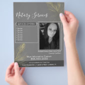 Notare Services Grau Gold Foto Business Flyer (Hand)