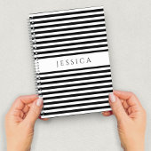 Notebook mit schwarzem und weißem Streifen Notizblock