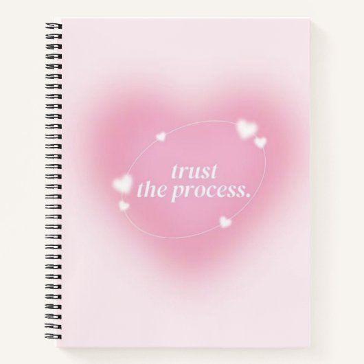 Notebook mit „Trust the Process“-Ästhetik –  Notizblock (Vorderseite)