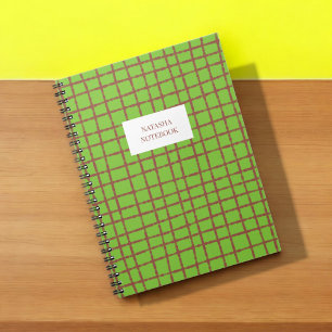 Notebook-Stationierung im Grün- und Braun-Karo Notizblock