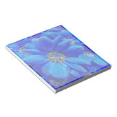 Notizblock mit blauen Blumen (angewinkelt)