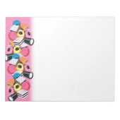 Notizblock mit rosafarbenem Rand (Vorderseite)