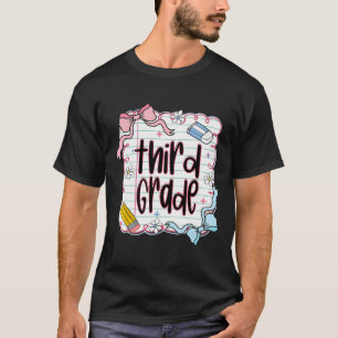 Notizbuch in Rosa für Mädchen zur dritten Klasse R T-Shirt