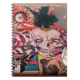 Notizbuch mit Totenkopf-Design. Notizblock