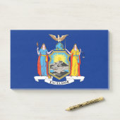 Notizen unter der Flagge von New York, USA (Auf Schreibtisch)