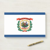 Notizen unter der Flagge von West Virginia, USA (Auf Schreibtisch)