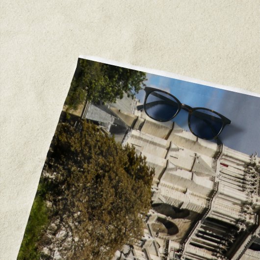 Notre Dame Beach Handtuch (Beispiel)