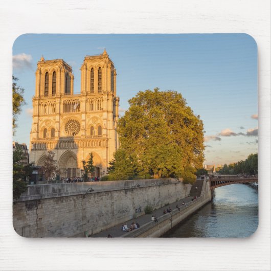 Notre Dame de Paris at Golden Hour - Paris, Frankr Mousepad (Vorne)