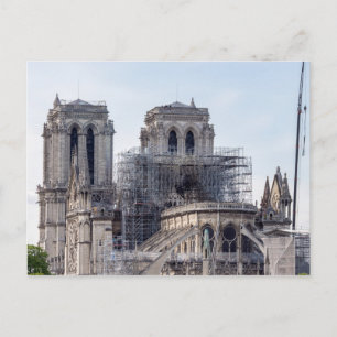 Notre Dame de Paris, einen Tag nach dem Brand 2019 Postkarte