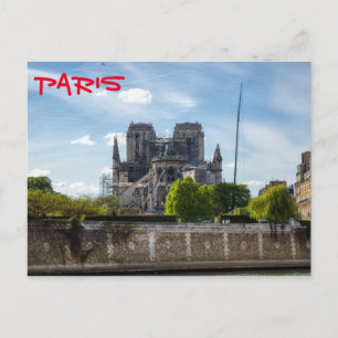 Notre Dame de Paris, einen Tag nach dem Brand 2019 Postkarte