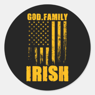 Notre Dame irisch Gott. Familie. Vintage-USA-Flagg Runder Aufkleber