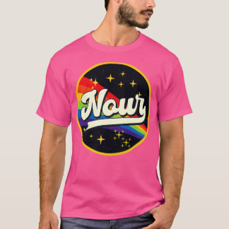 Nour Regenbogen im Weltraum im Vintage-Stil T-Shirt