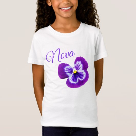 Nova, Logo für Mädchennamen mit Hübscher Lila Farb T-Shirt (Vorderseite)