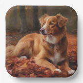Nova Scotia Duck Terrier im Herbst Leaves Fall Pappteller (Vorderseite)