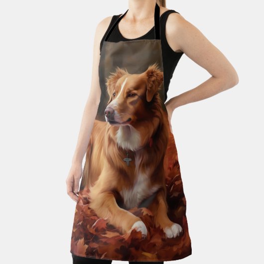 Nova Scotia Duck Terrier im Herbst Leaves Fall Schürze (InSitu)