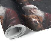 Nova Scotia Duck Toller mit dem Weihnachtsmann fei Geschenkpapier (Rolleneckpunkt)