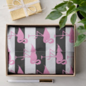 Novelty Pink Flamingos auf Schwarz und Weiß gestre Seidenpapier (Geschenk)