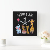 Now I am 1 year old 1st Birthday at the Zoo Quadratische Wanduhr (Zuhause)