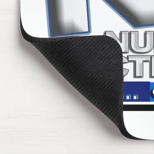 NP - GEBOREN, SICH SLOGAN ZU INTERESSIEREN - MOUSEPAD (Ecke)