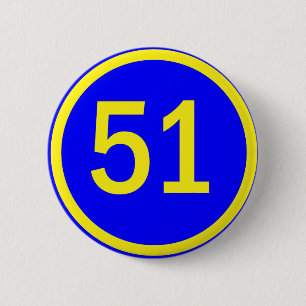 Nr., 51, in einem Kreis Button