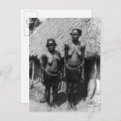 Nubian Women Stehend vor Hut Postkarte (Vorne/Hinten)