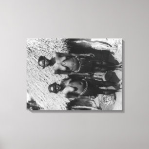 Nubian Women Stehend vor Hüttenfotografie Leinwanddruck