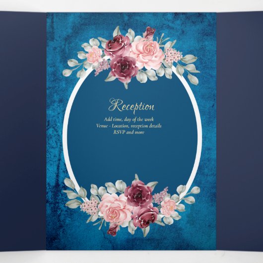 Nuestra Boda Burgundy Blue Floral Wedite Dreifach Gefaltete Einladung (Innenseite Mitte)