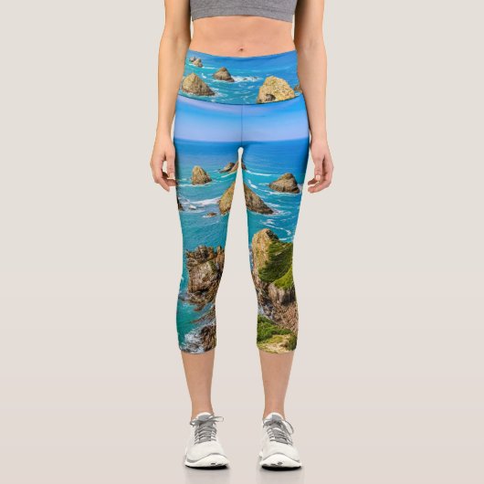 Nugget Point Inseln, Neuseeland Capri Leggings (Vorderseite)