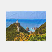 Nugget Point Leuchtturm, Neuseeland Fleecedecke (Vorderseite (Horizontal))