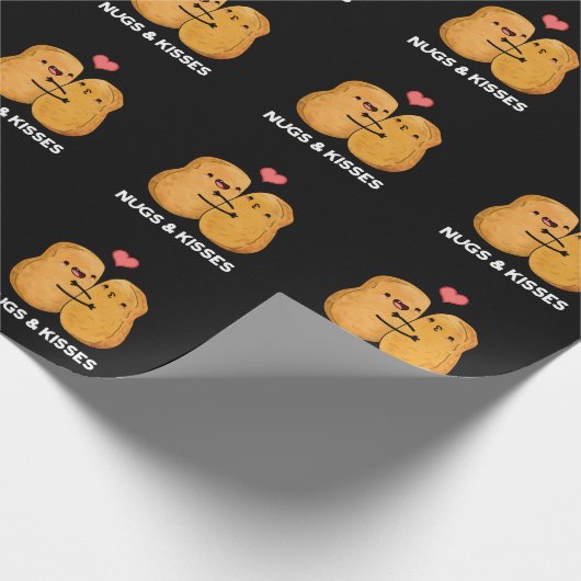 Nugs And Kisses Funny Chicken Nugget Pun Dark BG Geschenkpapier (Ecke)