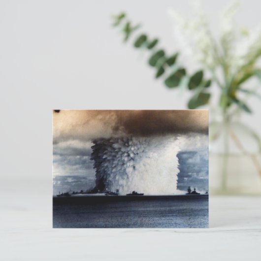 NUKLEARE EXPLOSION POSTKARTE (Stehend Vorderseite)