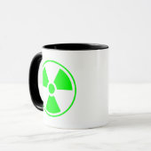 Nukleares Symbol für radioaktive Strahlung in grün Tasse (Vorderseite Links)