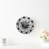 Numbered 18 Wheelin' Clock Runde Wanduhr (Zuhause)