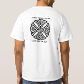 NUMBSKULLS MC-CELTIC EISEN-KREUZ-LEBHAFTFREIES T-Shirt (Rückseite)
