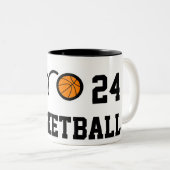 Nummer 24 Basketball-Tasse | personalisierbar Zweifarbige Tasse (VorderseiteRechts)