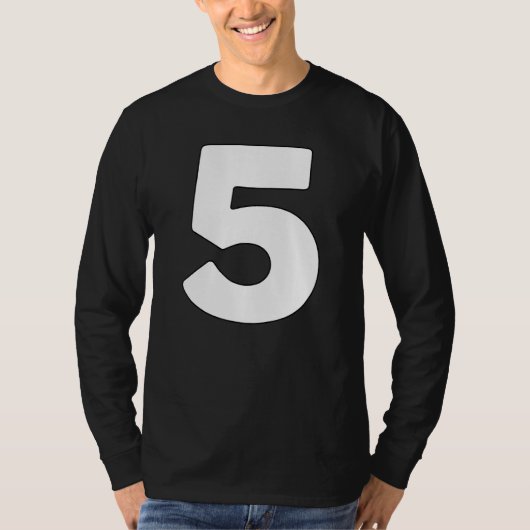 Nummer 5 Fünf übereinstimmende Nummern und Buchsta T-Shirt (Vorderseite)